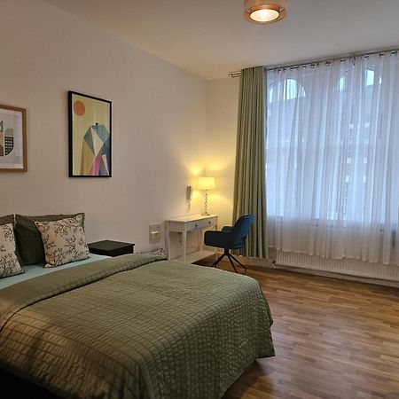 Central Chambers Suites - Suite 1 Leek Buitenkant foto